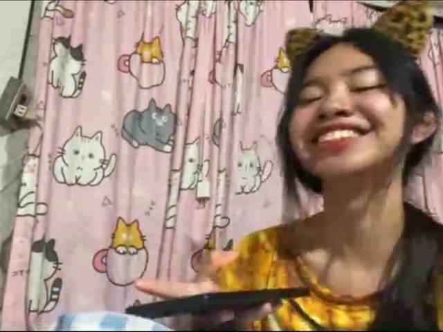 SumikoFyffe webcam