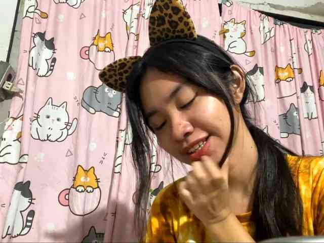 SumikoFyffe webcam