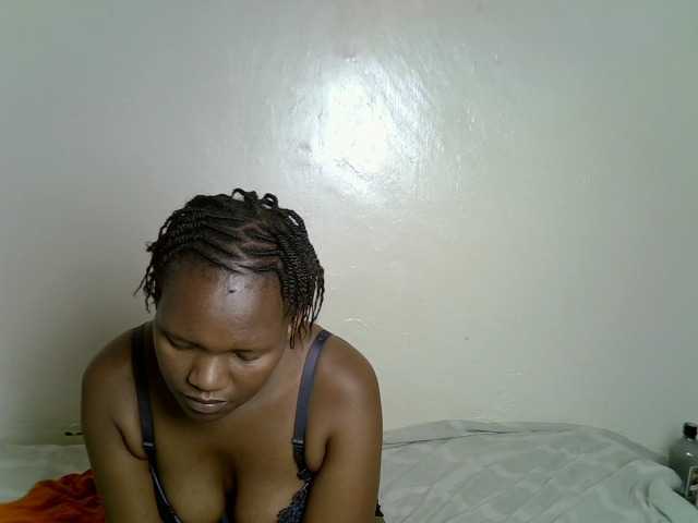 Sexxyfrey live cam on BongaCams