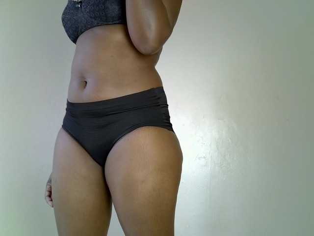 Sexxyfrey live cam on BongaCams