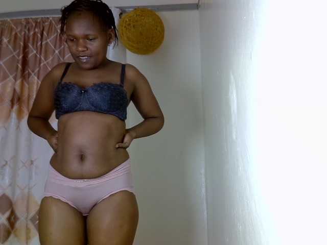 Sexxyfrey live cam on BongaCams