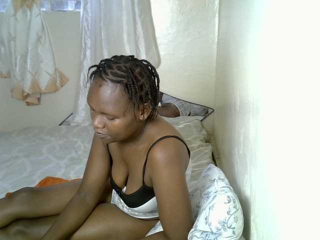 Sexxyfrey live cam on BongaCams
