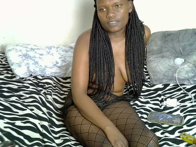 Sexxyfrey live cam on BongaCams