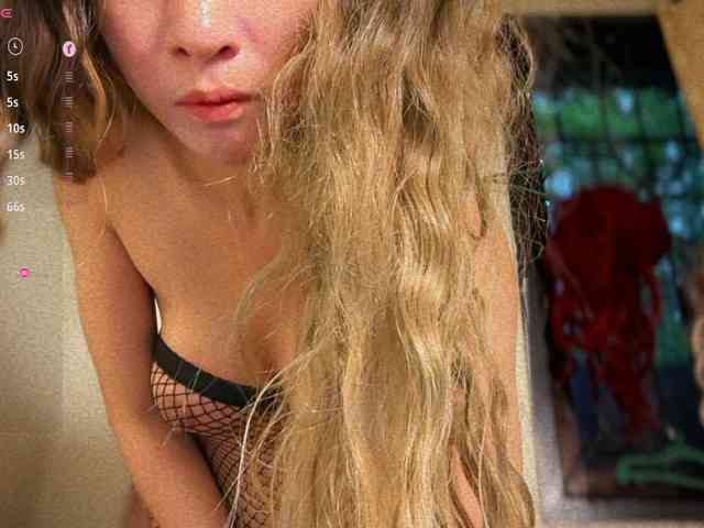 ladyshane Live Webcam on BongaCams