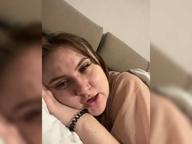 le modèle alina08 est en webcam porno dans un show sur le site bongacams, il possède les tags suivants: White/Caucasian,Brunette,Shaved