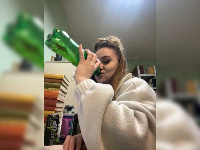 alina08's BongaCams show and profile