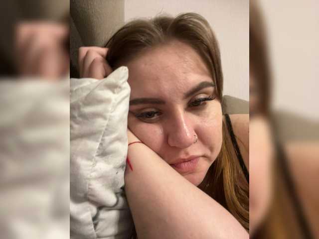le modèle alina08 est en webcam porno dans un show sur le site bongacams, il possède les tags suivants: White/Caucasian,Blonde,Shaved
