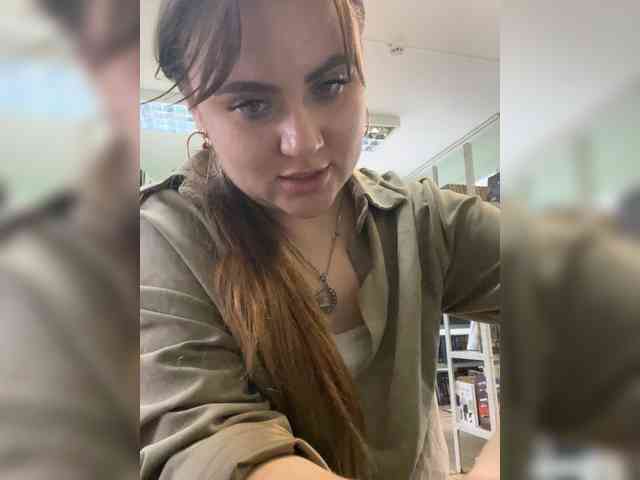 alina08 webcam