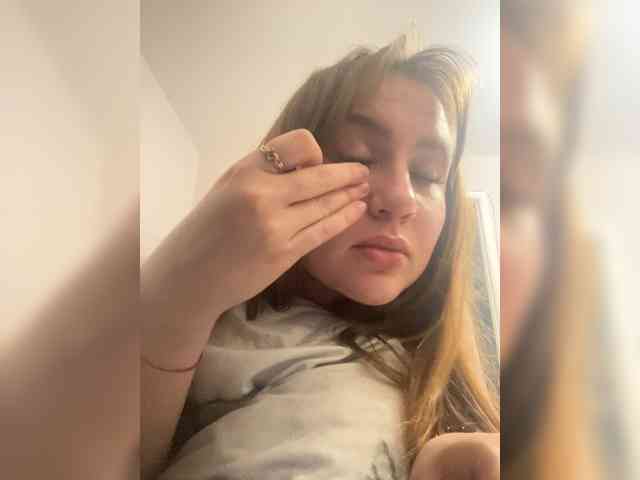 alina08 webcam