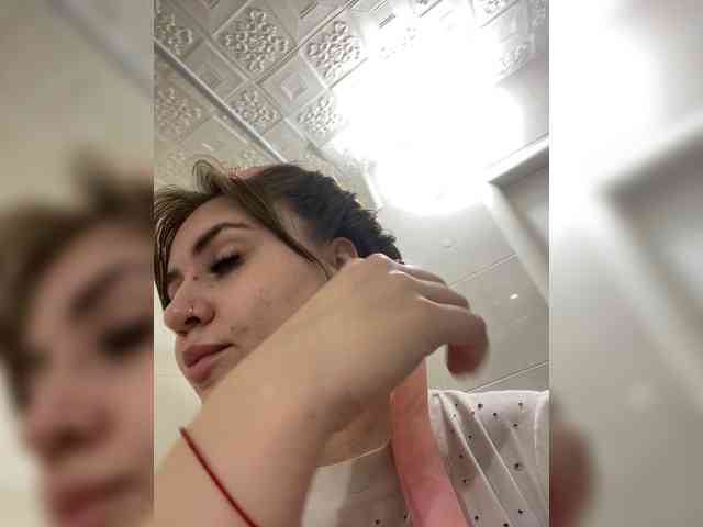 alina08 webcam
