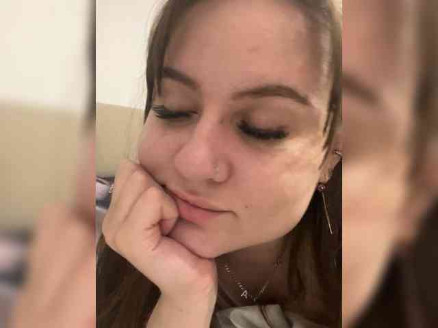 alina08 webcam