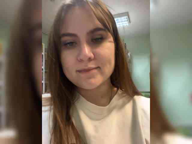 alina08 webcam
