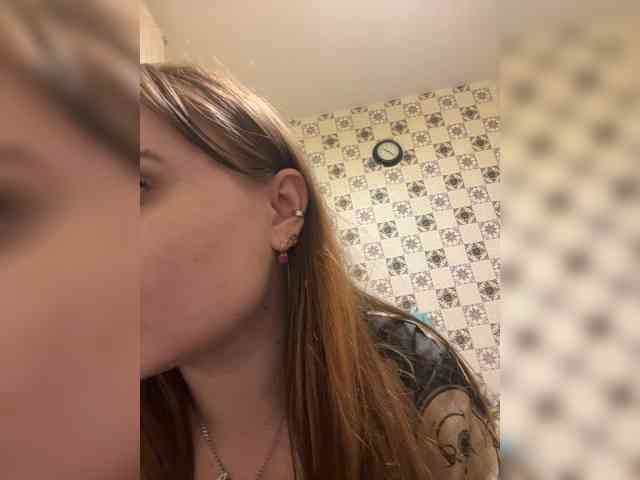 alina08 webcam