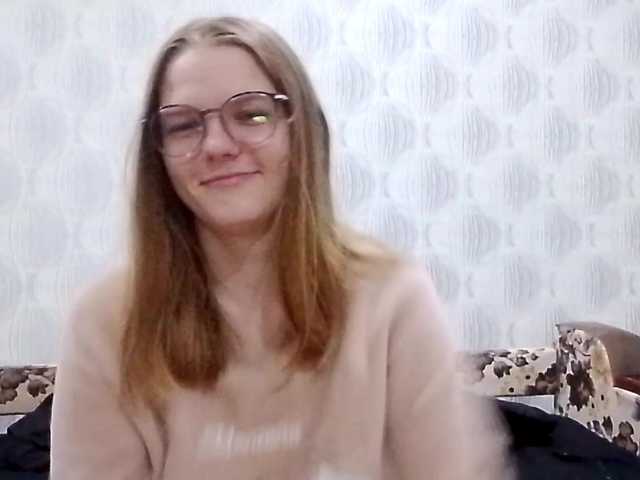 GertudeGilligan live cam on BongaCams