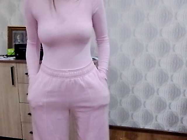 GertudeGilligan live cam on BongaCams
