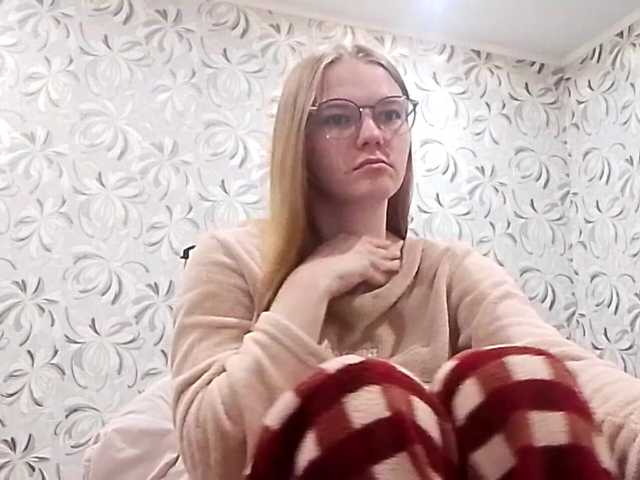 GertudeGilligan webcam