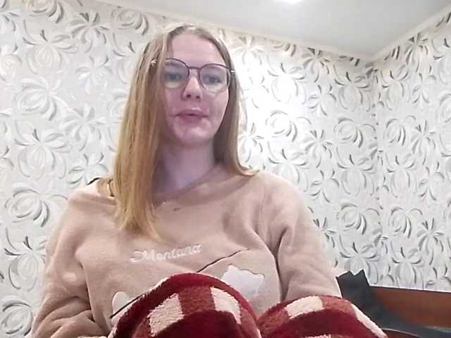 GertudeGilligan live cam on BongaCams