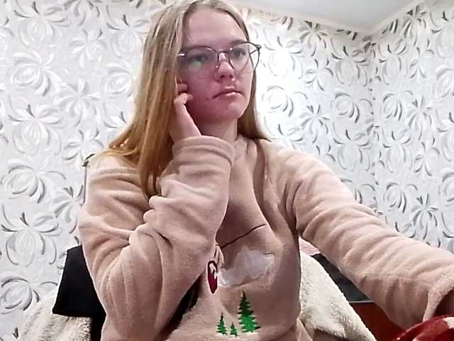 GertudeGilligan live cam on BongaCams