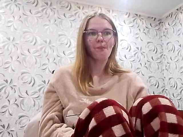 GertudeGilligan webcam