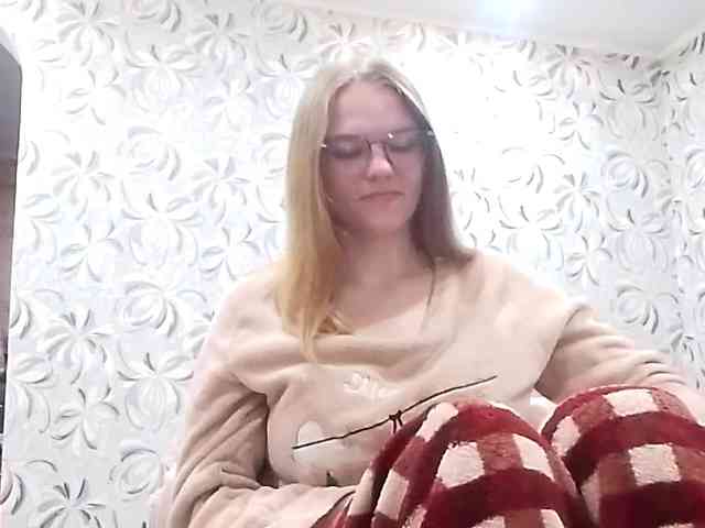 GertudeGilligan webcam