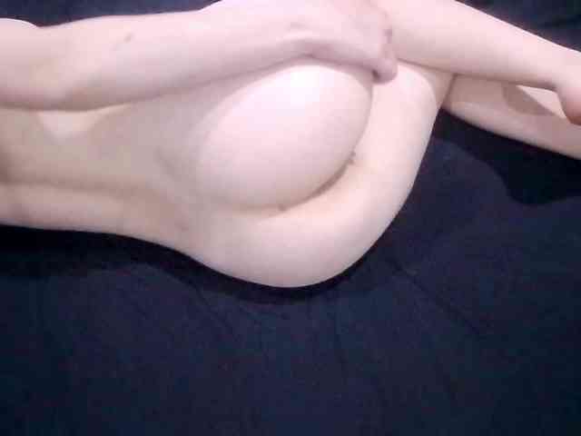 GertudeGilligan webcam