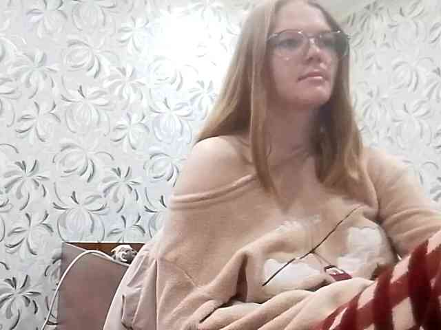 GertudeGilligan webcam