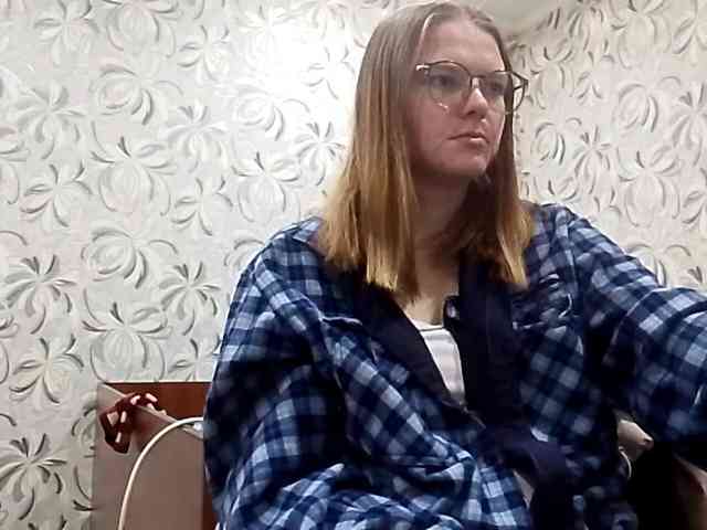 GertudeGilligan webcam