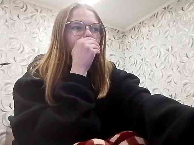 GertudeGilligan webcam