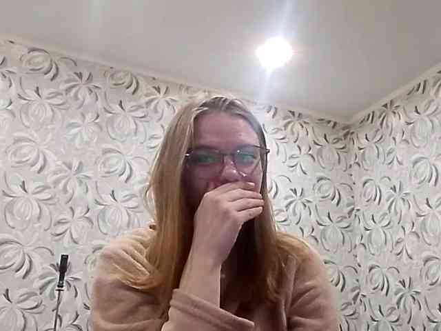 GertudeGilligan webcam