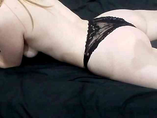 GertudeGilligan webcam