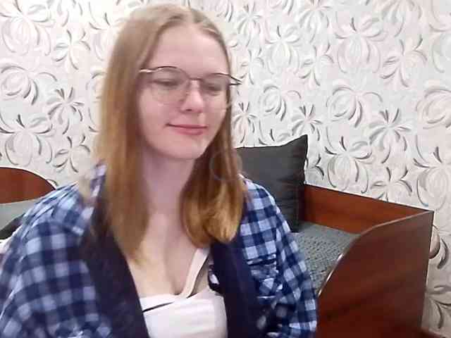 GertudeGilligan webcam