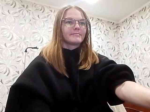 GertudeGilligan webcam