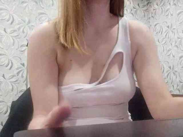 GertudeGilligan webcam