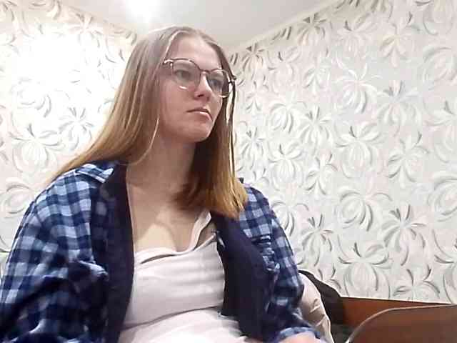 GertudeGilligan webcam