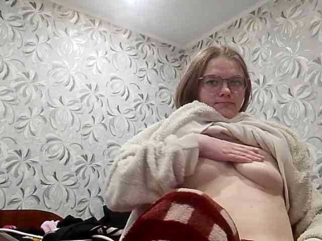 GertudeGilligan webcam