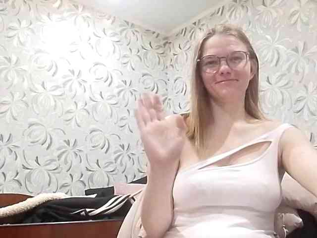 GertudeGilligan webcam