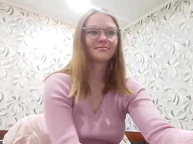 GertudeGilligan webcam