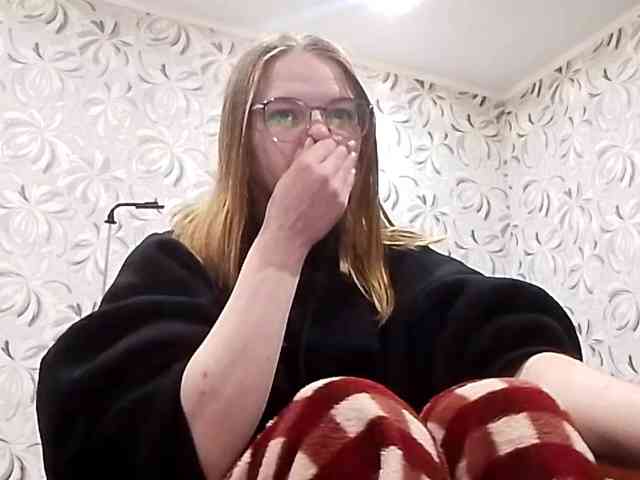 GertudeGilligan webcam