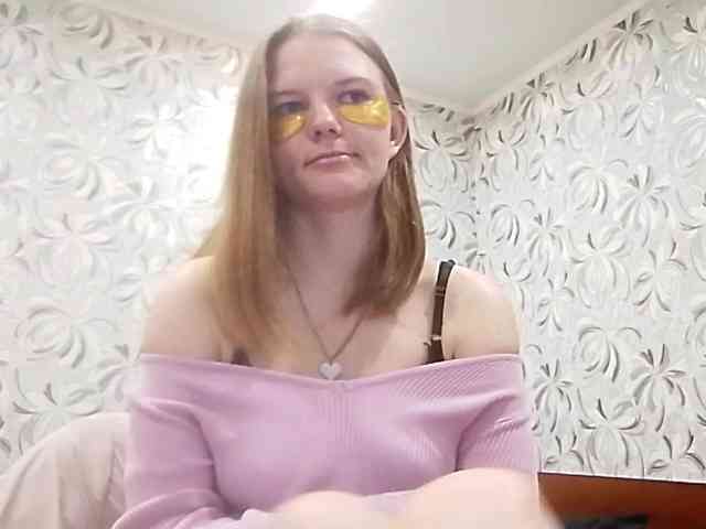 GertudeGilligan webcam