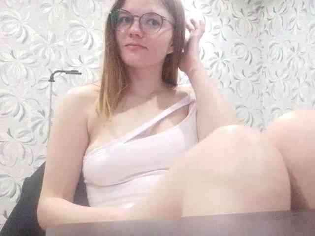GertudeGilligan webcam