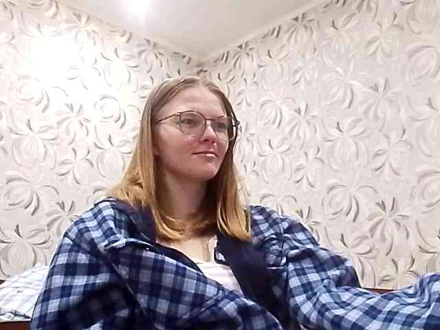 GertudeGilligan webcam