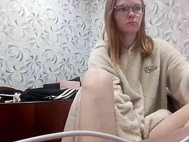 GertudeGilligan webcam