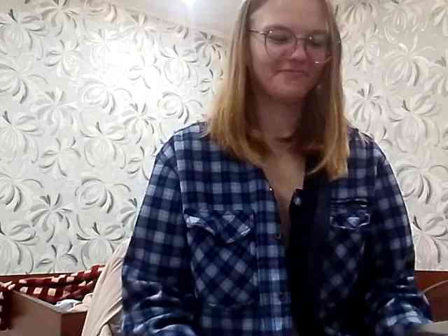GertudeGilligan webcam
