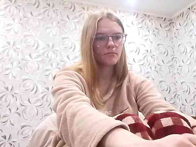 GertudeGilligan webcam