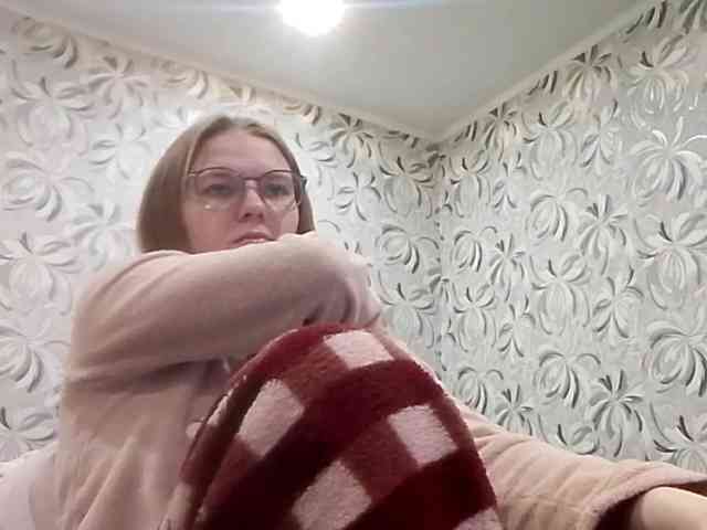 GertudeGilligan webcam