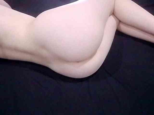 GertudeGilligan webcam
