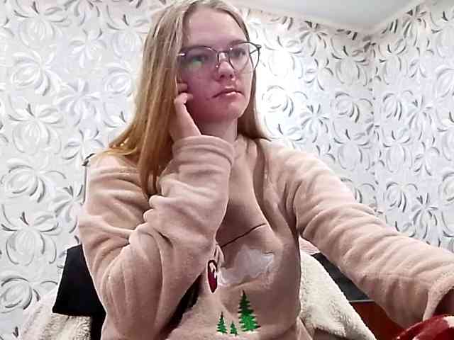 GertudeGilligan webcam