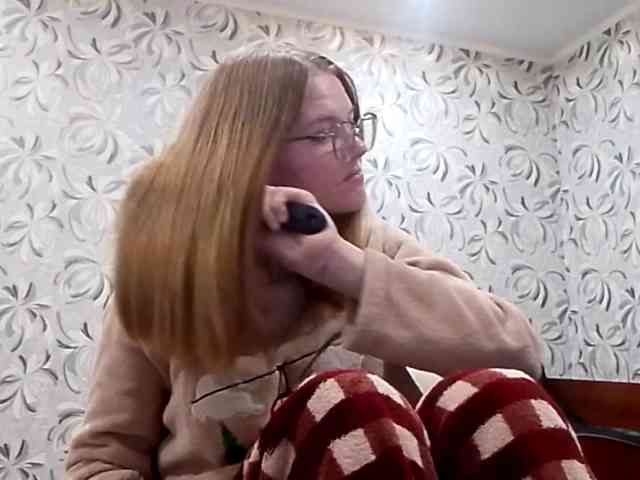 GertudeGilligan webcam