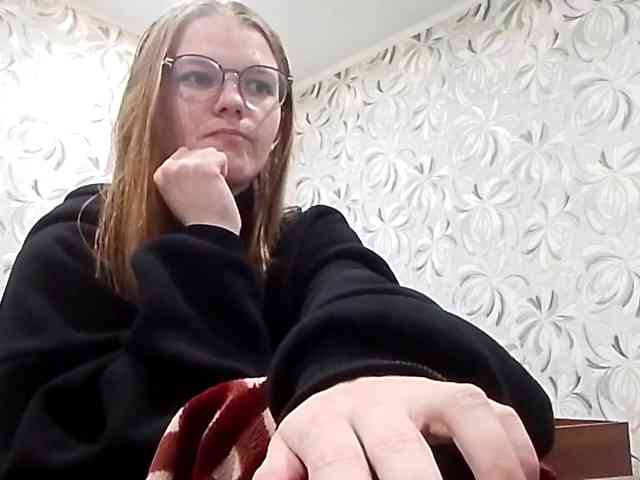 GertudeGilligan webcam
