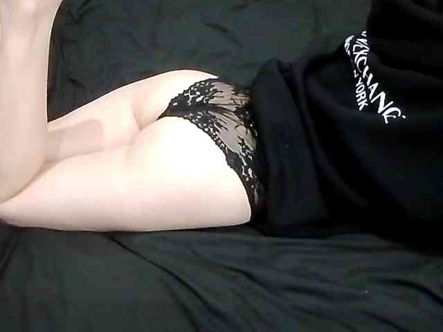 GertudeGilligan webcam